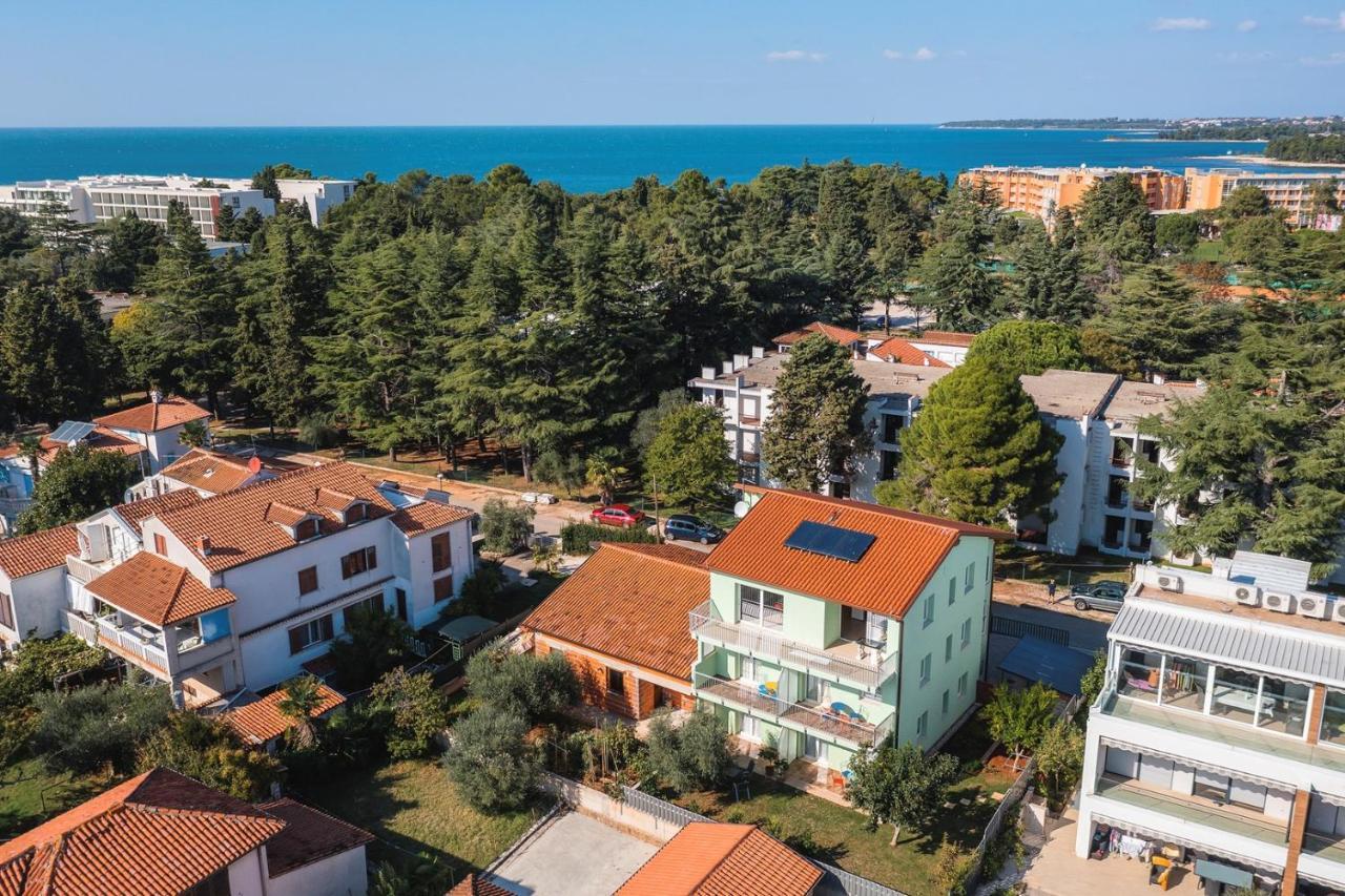 אומאג Andrea House With Apartments מראה חיצוני תמונה