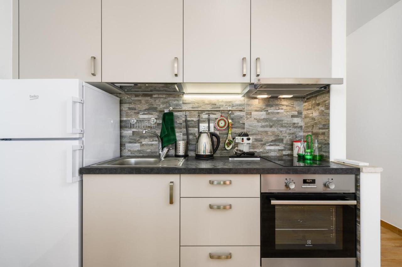 אומאג Andrea House With Apartments מראה חיצוני תמונה