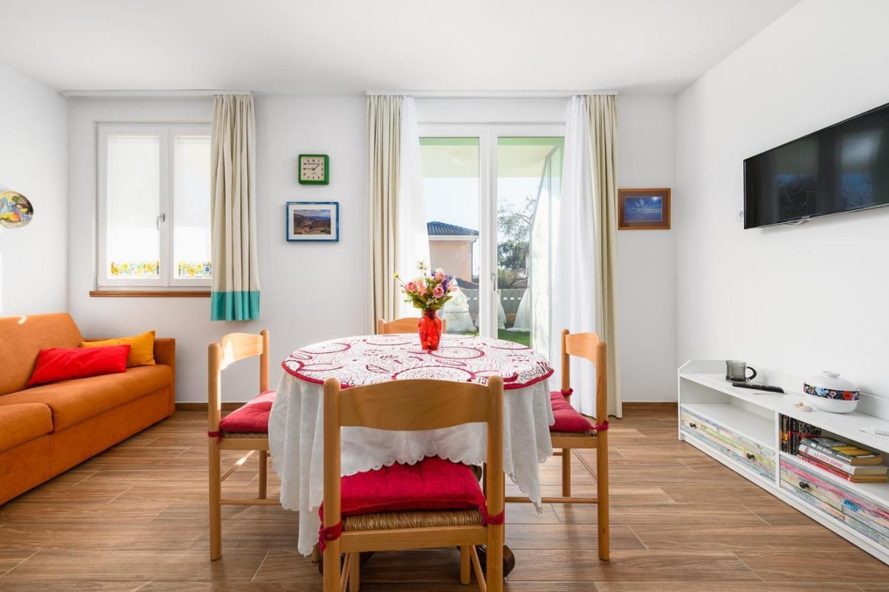 אומאג Andrea House With Apartments מראה חיצוני תמונה